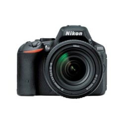 Nikon D5500 with AF-S 18-140 mm Digital-SLR - Black